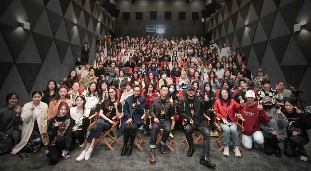 <b>电影《封神第一部》中央戏剧学院学术放映交流 主创团队分享台前幕后趣事</b>