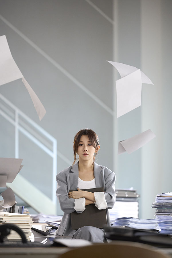 1718166339188553.jpg 2白安再为戏剧打造主题曲〈乱七八糟的梦想〉.jpg