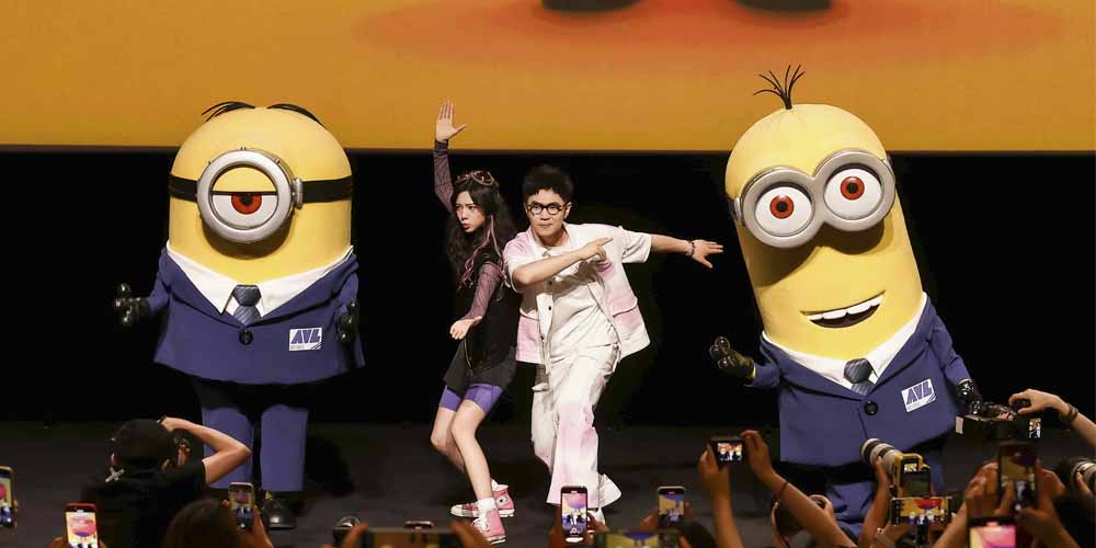 <b>《神偷奶爸4》首映欢乐满分超有趣 大鹏庄达菲携小黄人引爆全场</b>