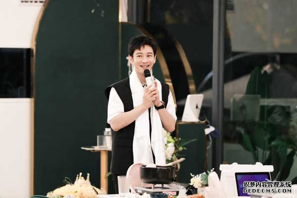 《中餐厅5》暖心收官  黄晓明发长文告别引共鸣(图1)